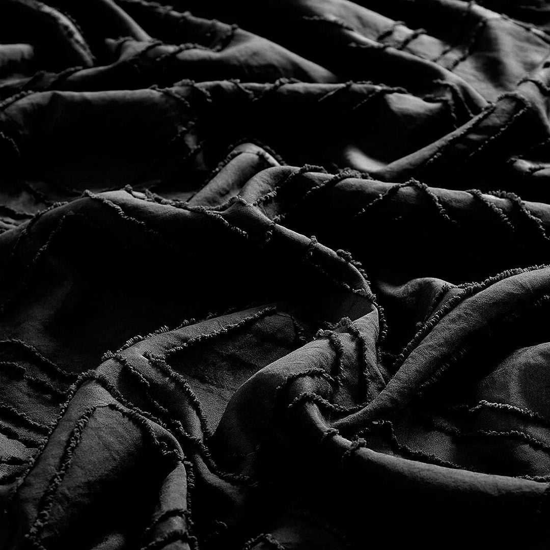 Aurelle Tufted Jacquard Quilt Cover / Duvet Cover Set – Black – King
