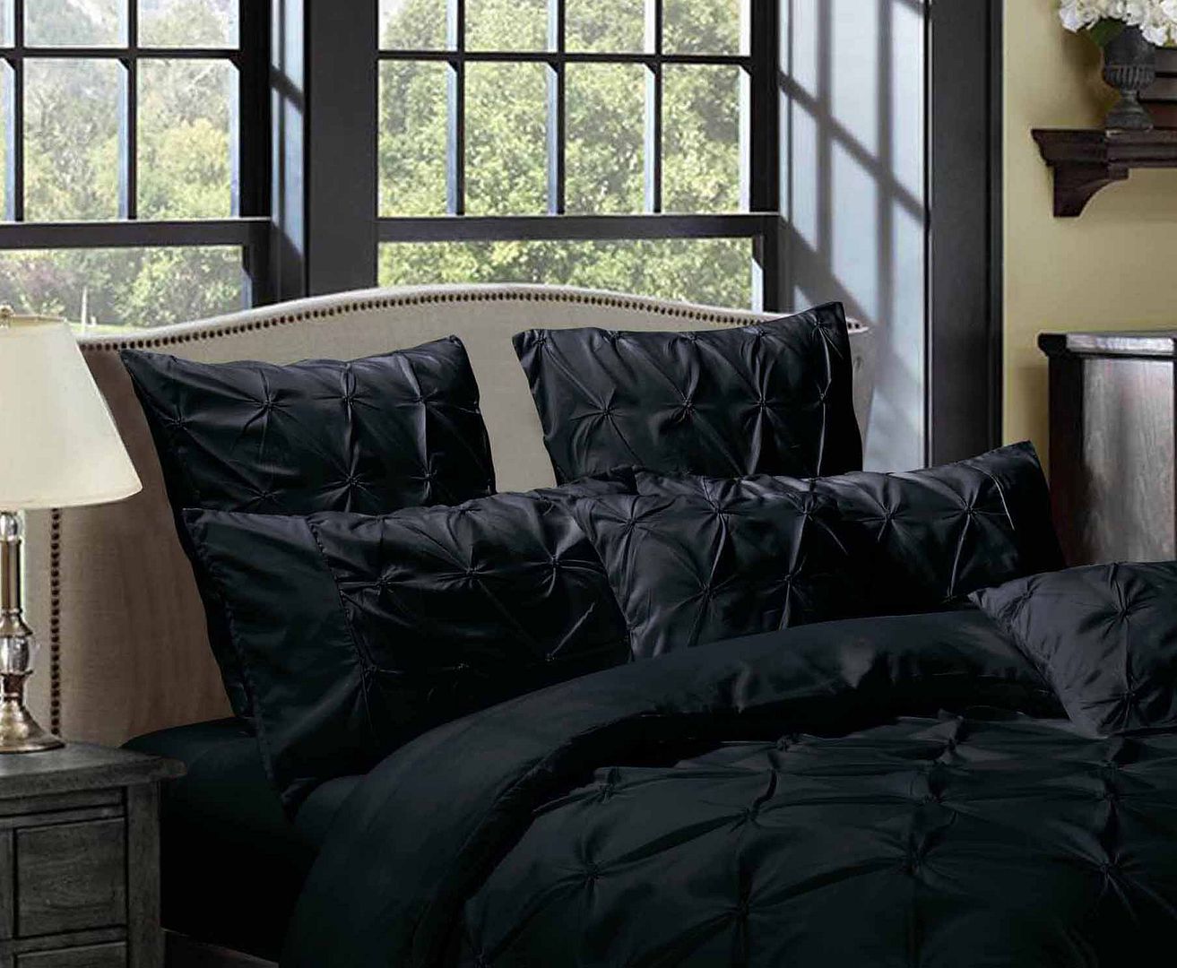 Alderon Diamond Pintuck Pillowcases – Black – King – Set of 2